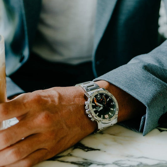 CASIO EDIFICE ECB-20D-1ADF - SPORTY ELEGANCE MEN'S WATCH WITH STAINLESS STEEL BAND & BLACK DIAL-i-Watch-2