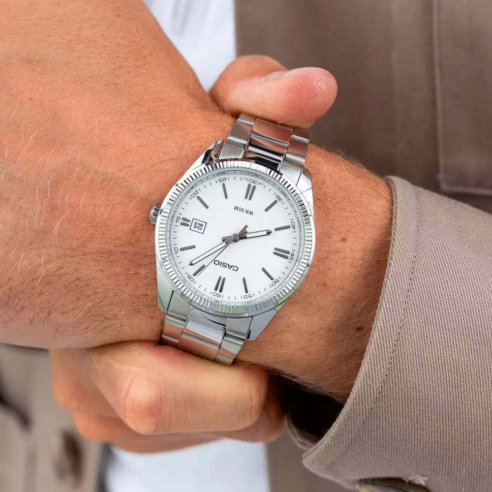 MTP-1302PD-7A1VEF - TIMELESS ELEGANCE MEN'S WATCH: CLASSIC STAINLESS STEEL & WHITE DIAL