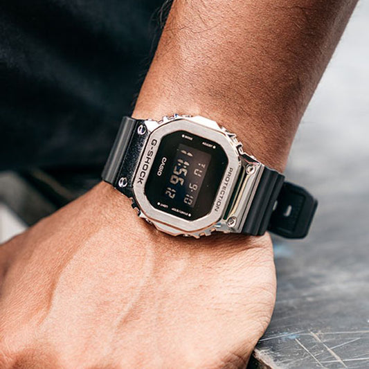 CASIO G-SHOCK GM-5600-1DR ADVENTURE-READY - BOLD METAL & RESILIENT BLACK DESIGN-i-Watch-2
