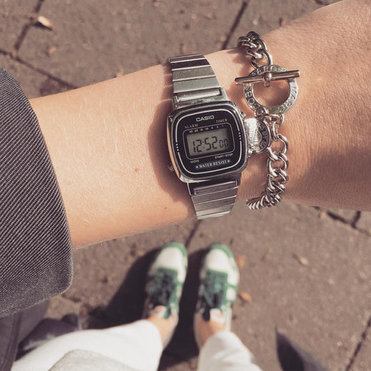 CASIO LA670WA-1DF ELEGANTLY RESILIENT - DIGITAL WOMEN'S WATCH WITH SLEEK SILVER DESIGN-i-Watch-2