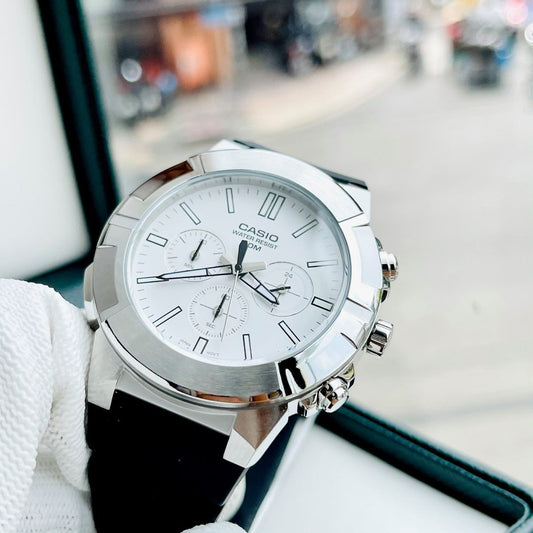 CASIO MTP-E500-7AVDF ADVENTURE ELITE - MEN'S ELEGANT SPORT WATCH with Stainless Steel Case and White Dial-i-Watch-2