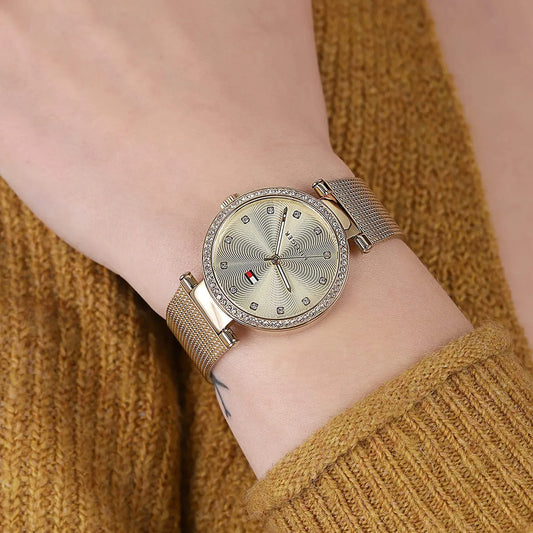 TOMMY HILFIGER 1672557 GOLD DRESS - BOLD SOPHISTICATION Women's Watch with Stainless Steel Band and Gold Dial-i-Watch-2