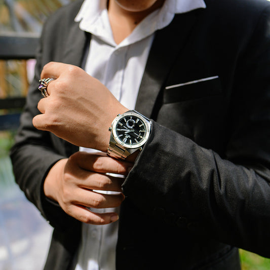 CASIO EDIFICE ERA-110D-1AVDF - ELEGANT SPORTY TIMEPIECE FOR THE MODERN MAN-i-Watch-2