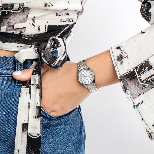 CASIO LTP-V005D-7AUDF - SPORTY ELEGANCE UNISEX ANALOG WATCH WITH STAINLESS STEEL BAND & WHITE DIAL-i-Watch-2