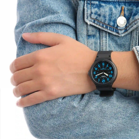 CASIO MW-240-2BV VERSATILE ADVENTURER - SPORTY MEN'S WATCH WITH BLACK RESIN BAND & DIAL-i-Watch-2