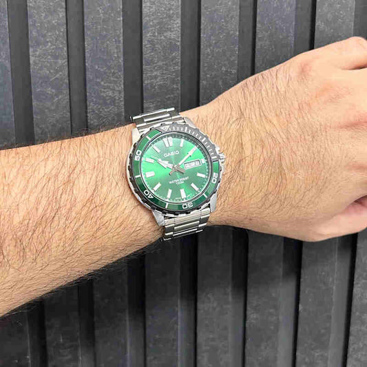 CASIO MTD-125D-3AV BOLD ADVENTURE - MEN'S SPORTY GREEN & SILVER TIMEPIECE-i-Watch-2