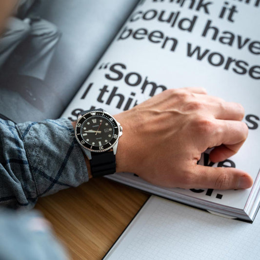 CASIO MDV-107-1A1VEF DIVER’S DELIGHT - RUGGED PERFORMANCE MEN'S WATCH WITH BLACK SILICONE BAND-i-Watch-2