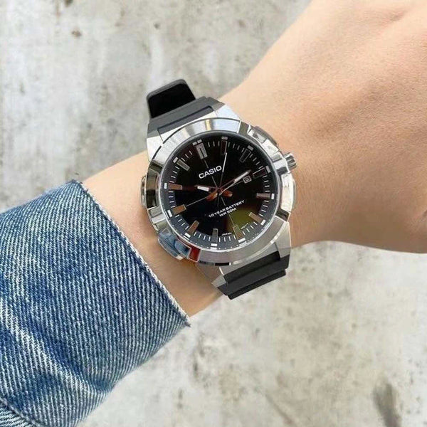 Casio Mtp-E172-1avdf Sporty Reliability - Men's Stainless Steel Watch With Black Dial & Resin Band by i-watch