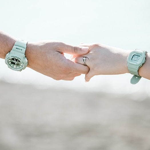 CASIO BABY-G BLX-560-3DR - BOLD & ACTIVE UNISEX WATCH with vibrant green case and digital dial-i-Watch-4