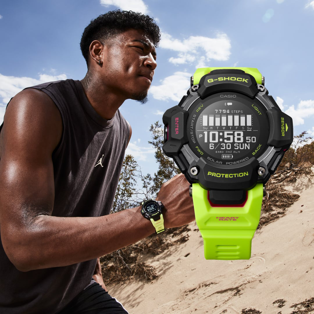 CASIO G SHOCK GBD H2000 1A9 G SQUAD Heart Rate Monitor Men s Watch i Watch