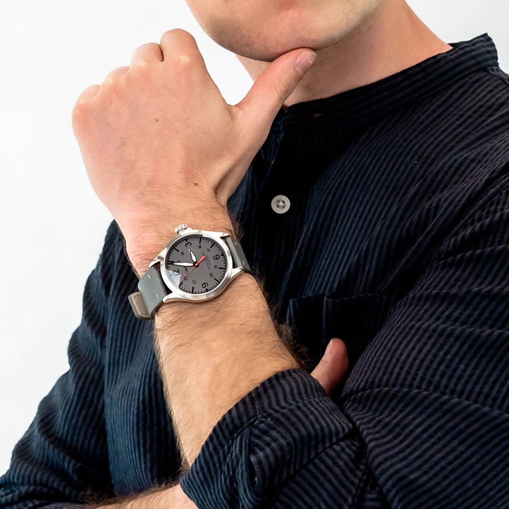 Timex Unisex Gray Leather Watch, Gray Dial | Tw2r71000