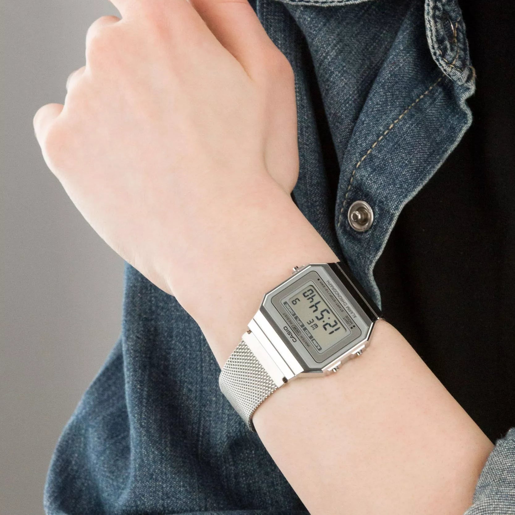 CASIO A700WEV-7AEF ELEGANTLY VERSATILE - UNISEX TIMEPIECE WITH MINIMALIST DESIGN AND MULTIFUNCTIONALITY-i-Watch-3