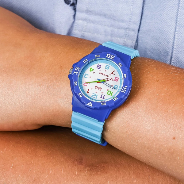 Q&Q Unisex Blue Unisex Watch, White Dial | VR19J009Y
