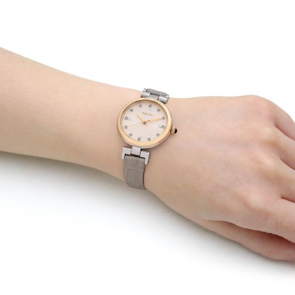 SEIKO SRZ546P1 Women's Watch - Gold Stainless Steel Elegance-i-Watch-4