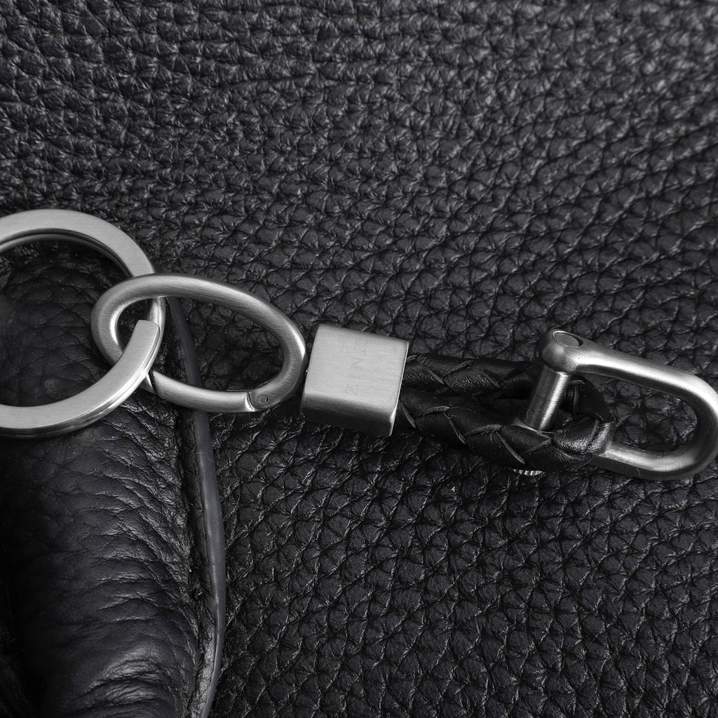 Zink Keychain - Silver & Black - Stainless Steel & Leather | Zjkc010b