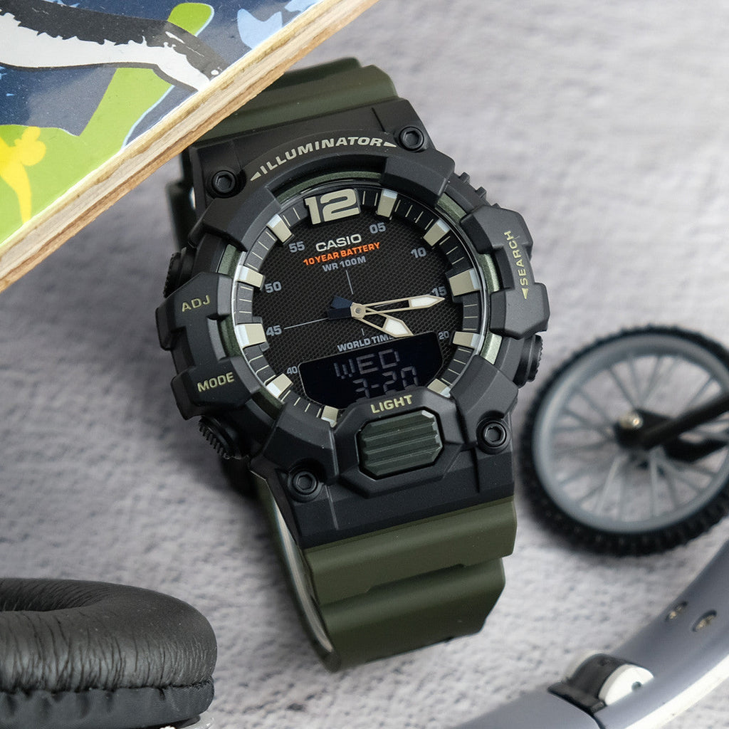 ساعة CASIO HDC-700-3AV ADVENTURE READY - ساعة BOLD EXPLORER للرجال مع حزام أخضر داكن وحافظة سوداء