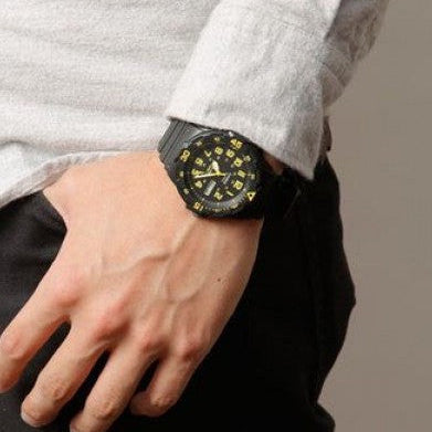 CASIO MRW-200H-9BVDF DYNAMIC ADVENTURER - MEN'S RUGGED BLACK RESIN WATCH-i-Watch-4