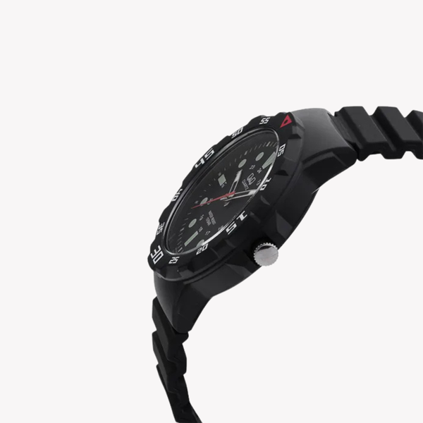 Q&Q Watch By Citizen VR18J002Y Men Analog Watch with Black Rubber Strap
