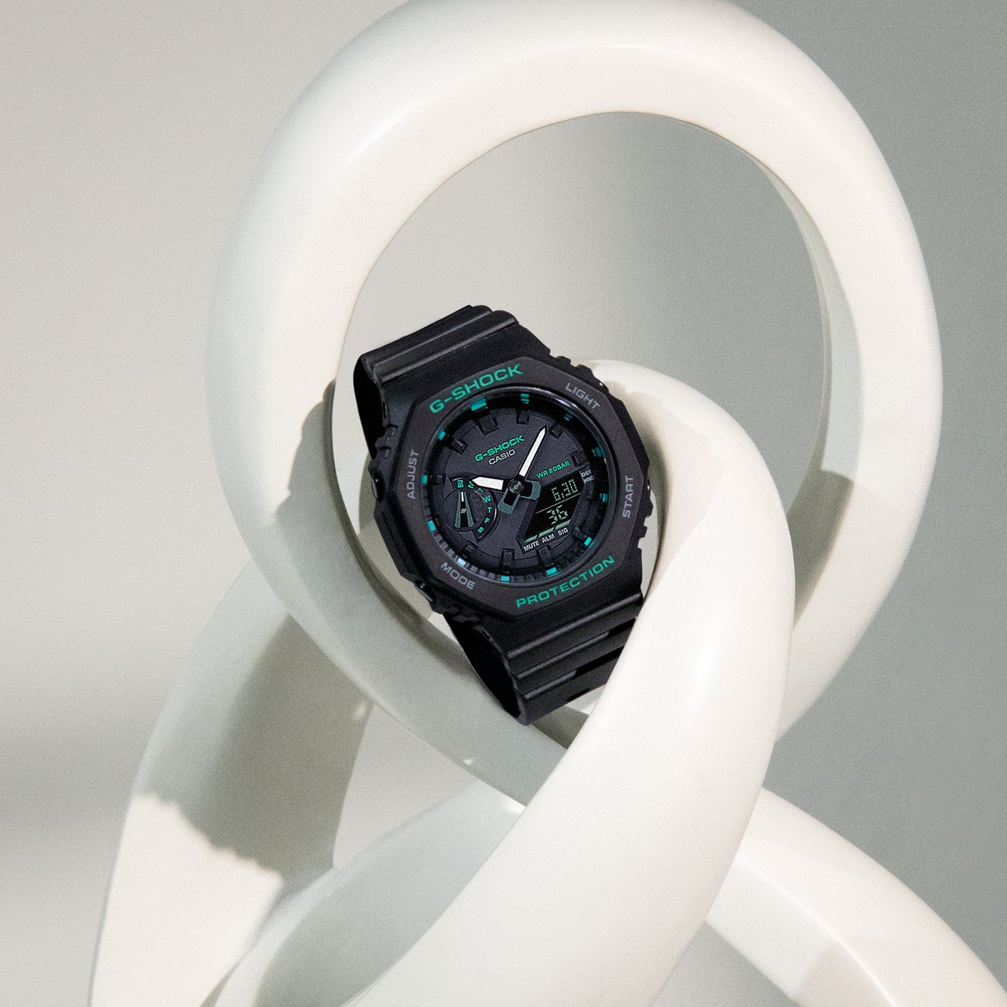 CASIO G-SHOCK GMA-S2100SK-2ADR OAK DYNAMO - VIBRANT BLUE RESIN Women's Watch for Style & Adventure