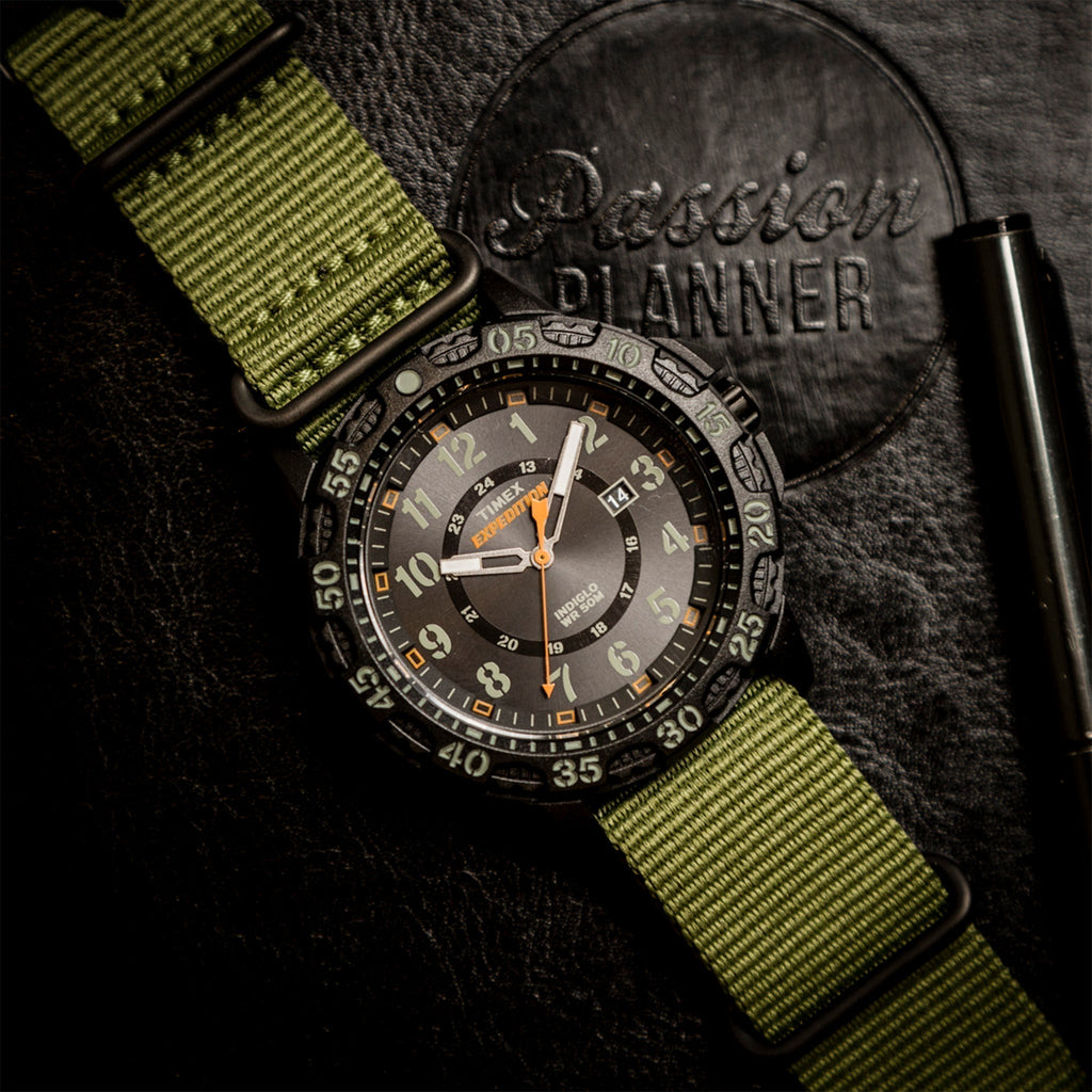 Timex Expedition Camper Tw4b03600 - Rugged Men's Watch With Green Fabric Band & Black Dial