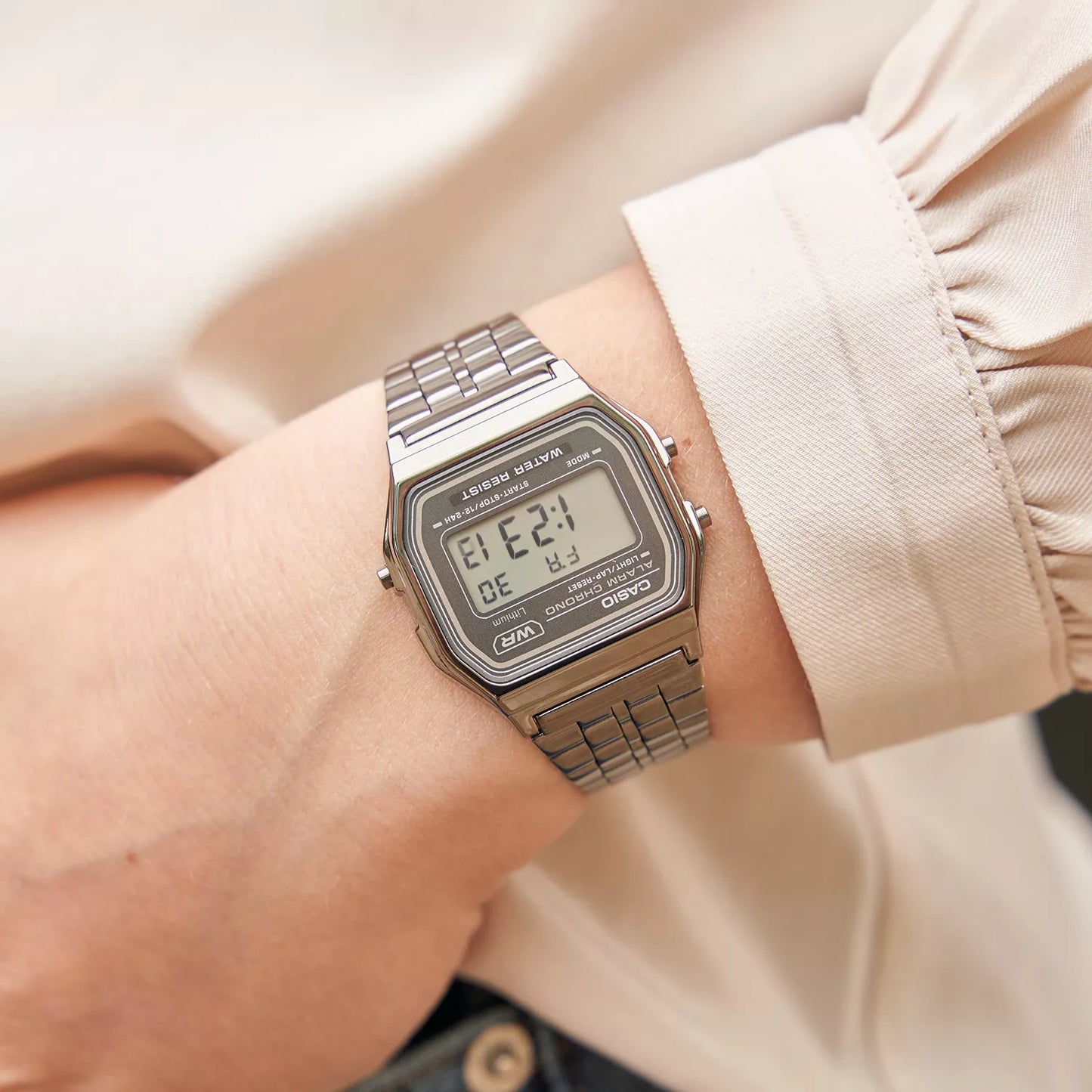 CASIO A158WETB-1AEF Montre unisexe analogique avec boîtier de 33 mm