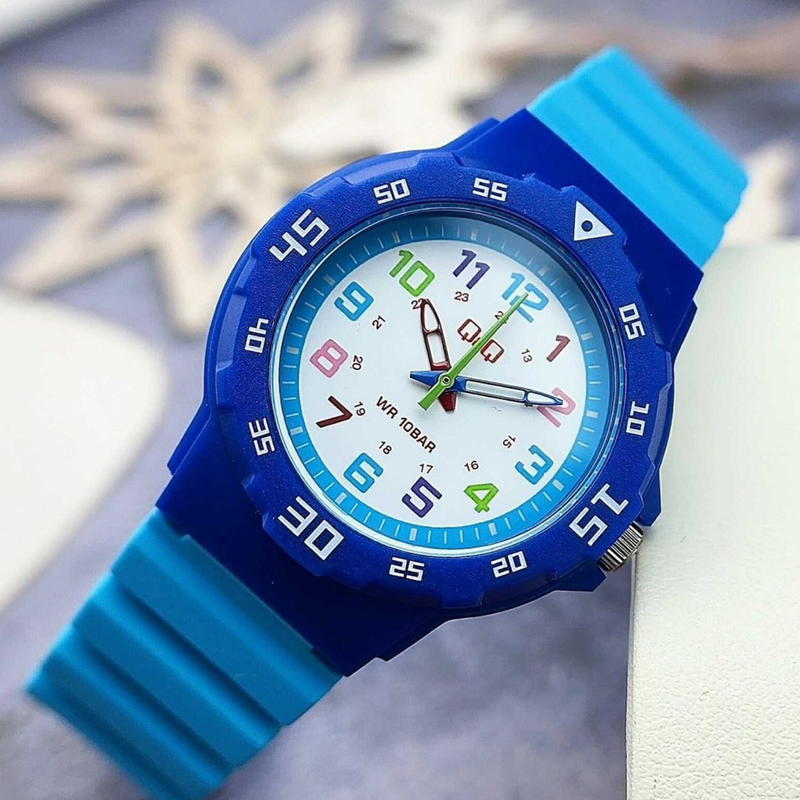 Q&Q Unisex Blue Unisex Watch, White Dial | VR19J009Y