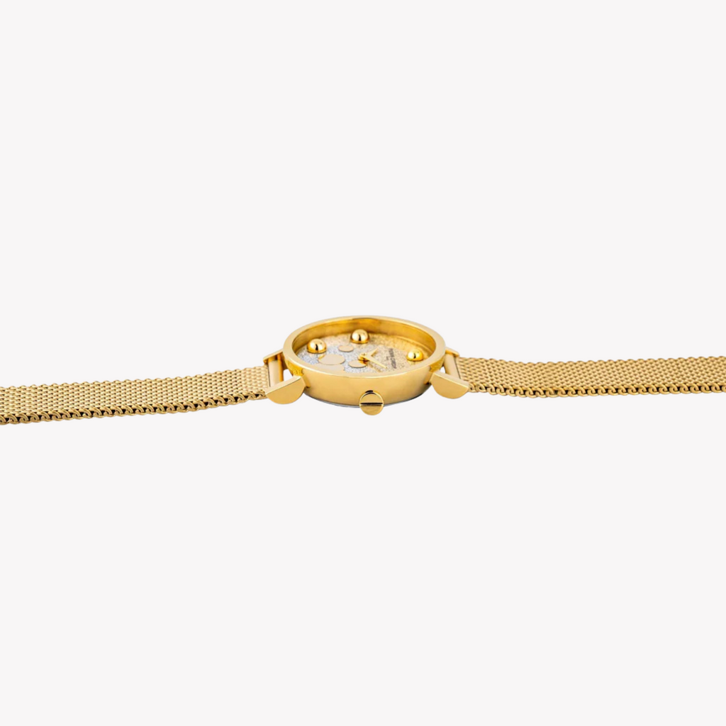 ساعة بيير كاردان للسيدات بهيكل ذهبي من الستانلس ستيل وسوار ذهبي من الستانلس ستيل