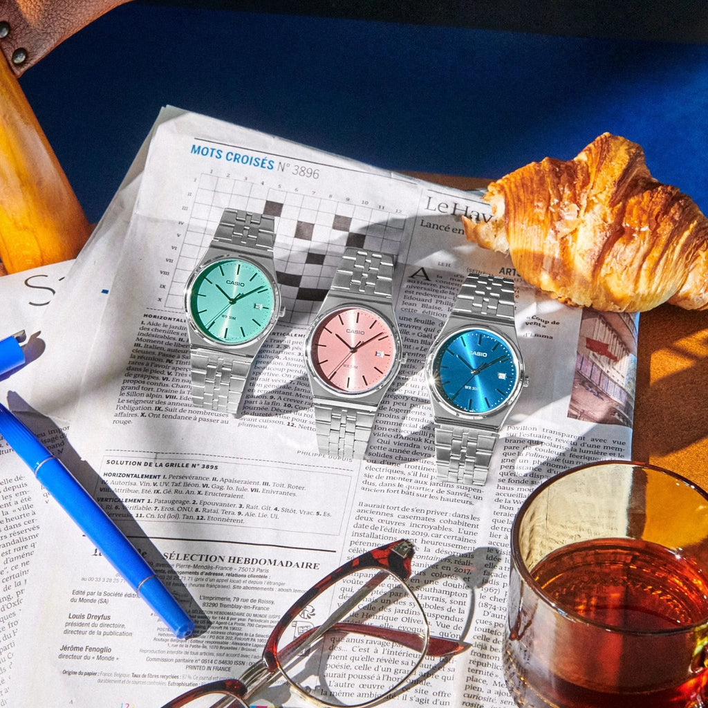 CASIO MTP-B145D-2A1VDF - ÉLÉGANCE SPORTIVE AVEC UN CADRAN BLEU VIBRANT ET BRACELET EN ACIER INOXYDABLE