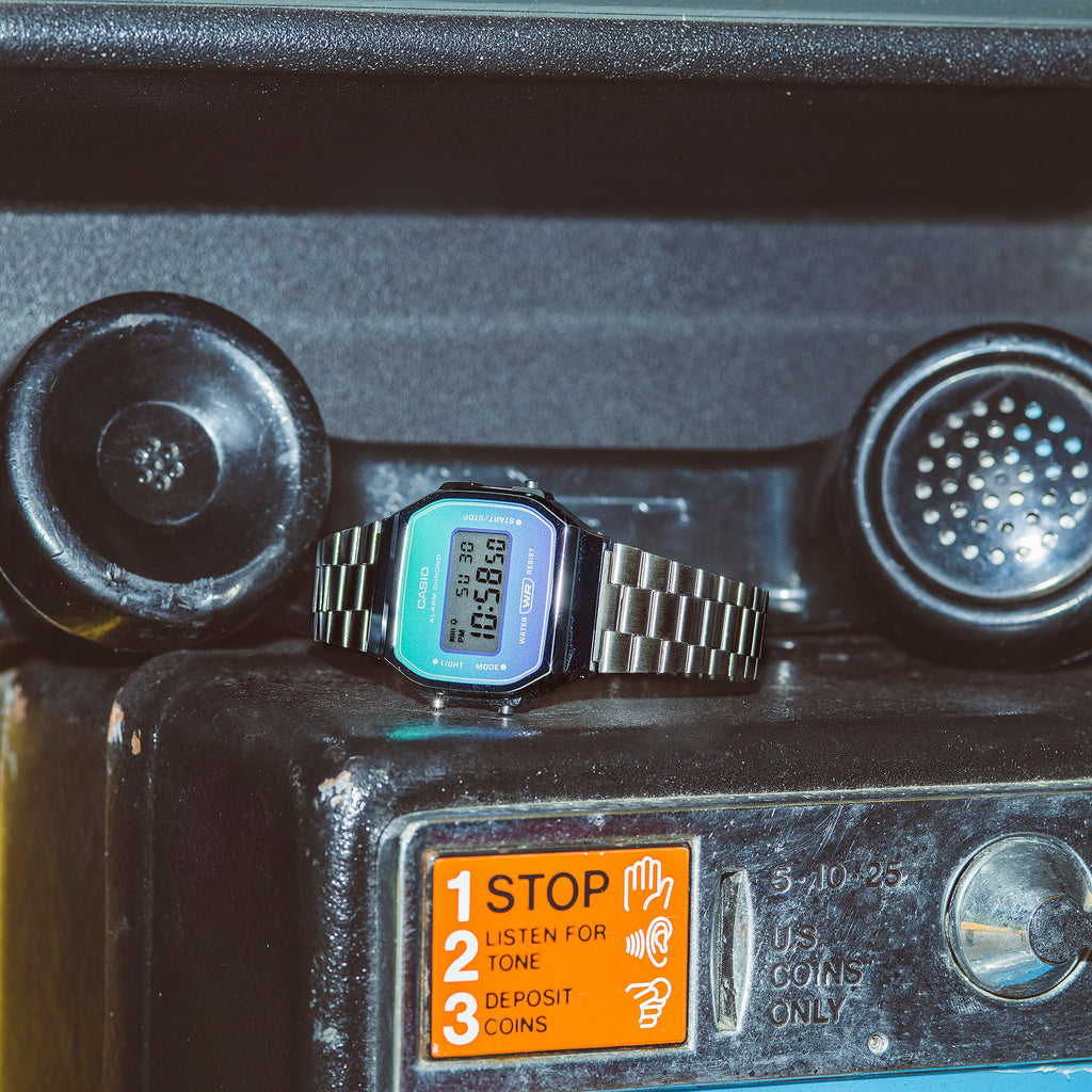 CASIO A168WER-2ADF SPORTY ELEGANCE - UNISEX STAINLESS STEEL DIGITAL WATCH with Striking Silver Design-i-Watch-3