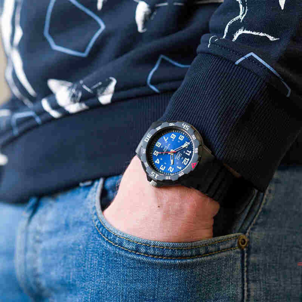 Q&Q Men's Black Men's Watch, Blue Dial with White Numerals | VR18J005Y