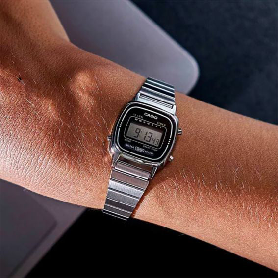 CASIO LA670WEA-1EF ELEGANTLY DIGITAL - STYLISH WOMEN'S TIMEPIECE IN SILVER