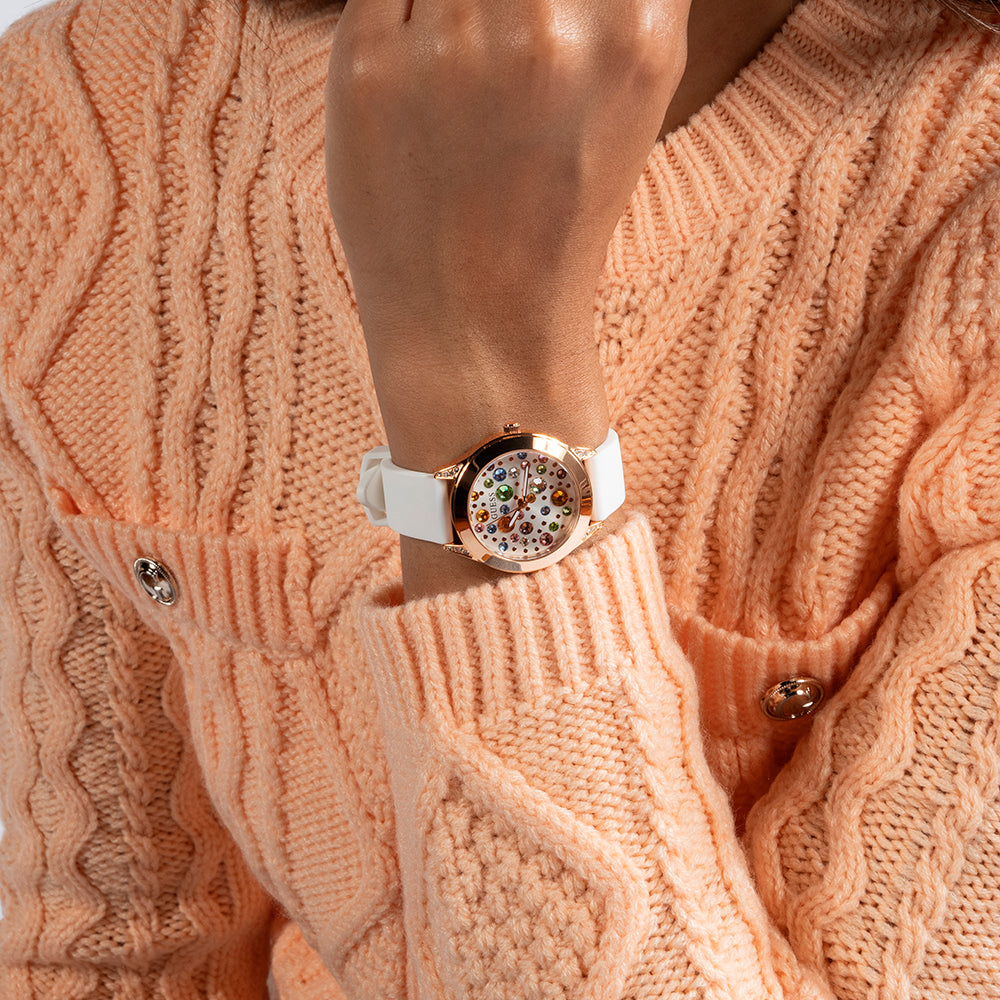 GUESS GW0678L4 - RADIANT ROSE GOLD & WHITE TIMEPIECE - ELEGANCE IN EVERY MOMENT-i-Watch-4