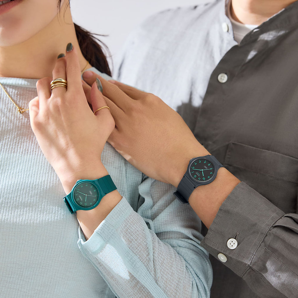 CASIO MQ-24B-3BEF GREEN SIMPLICITY - VERSATILE UNISEX WATCH with lightweight resin band and easy-to-read dial-i-Watch-3