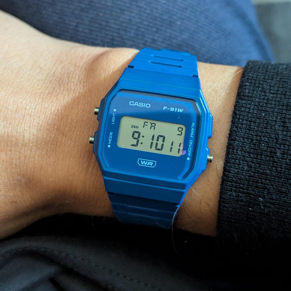 CASIO F-91WB-2A1EF TIMELESS CLASSIC - VERSATILE UNISEX DIGITAL WATCH IN BLUE RESIN BAND-i-Watch-2