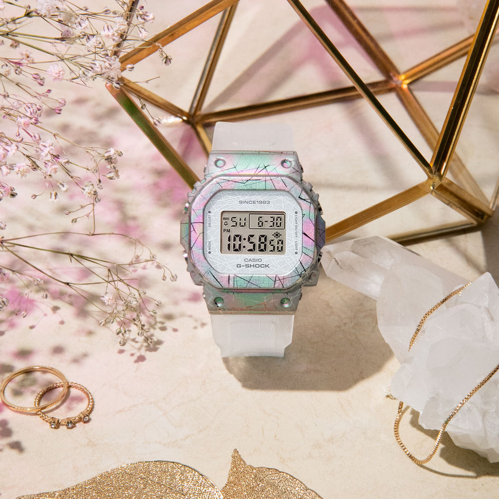 G-Shock Damenuhr mit schwarzem Harz- und Edelstahlgehäuse und schwarzem Harzarmband