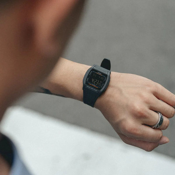 CASIO W-201-1BV SPORTS DIGITAL - VERSATILE TIMEKEEPER FOR ACTIVE LIFESTYLES-i-Watch-2