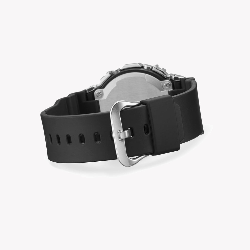 CASIO G-SHOCK GM-5600U-1DR – ROBUSTE ELEGANZ FÜR MODERNE ABENTEUER