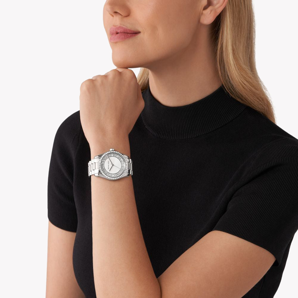 MICHAEL KORS MK7445 ELEGANT TIMEPIECE - MODERN SILVER CHARM FOR THE STYLISH WOMAN