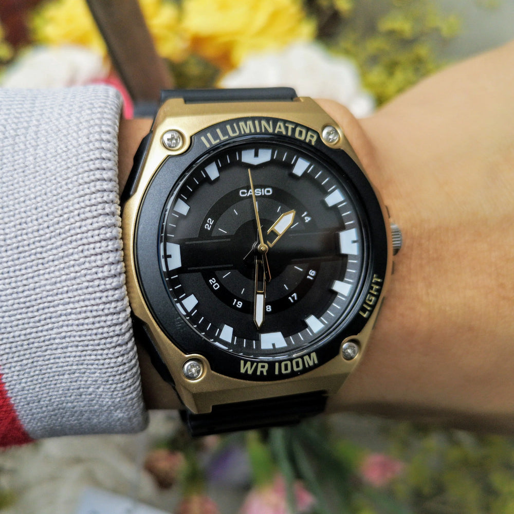 Casio Mwc-100h-9avdf Adventure-Ready - Sporty Men's Watch With Black & Yellow Design by i-watch