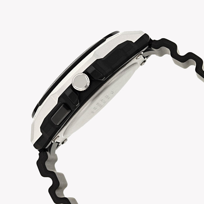 CASIO MWC-100H-1AVDF SPORTY ADVENTURE - STYLISH RESILIENT MEN'S WATCH WITH BLACK DIAL-i-Watch-2