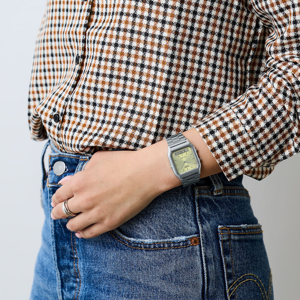 Casio Vintage Mod. Edgy Green Lemon Dial - AQ-230A-9AMQYES-i-Watch-3