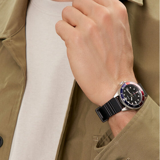 CASIO MDV-10-1A2VEF - TIMELESS ELEGANCE & ADVENTURE-READY UNISEX WATCH with Stainless Steel Case & Black Dial-i-Watch-3