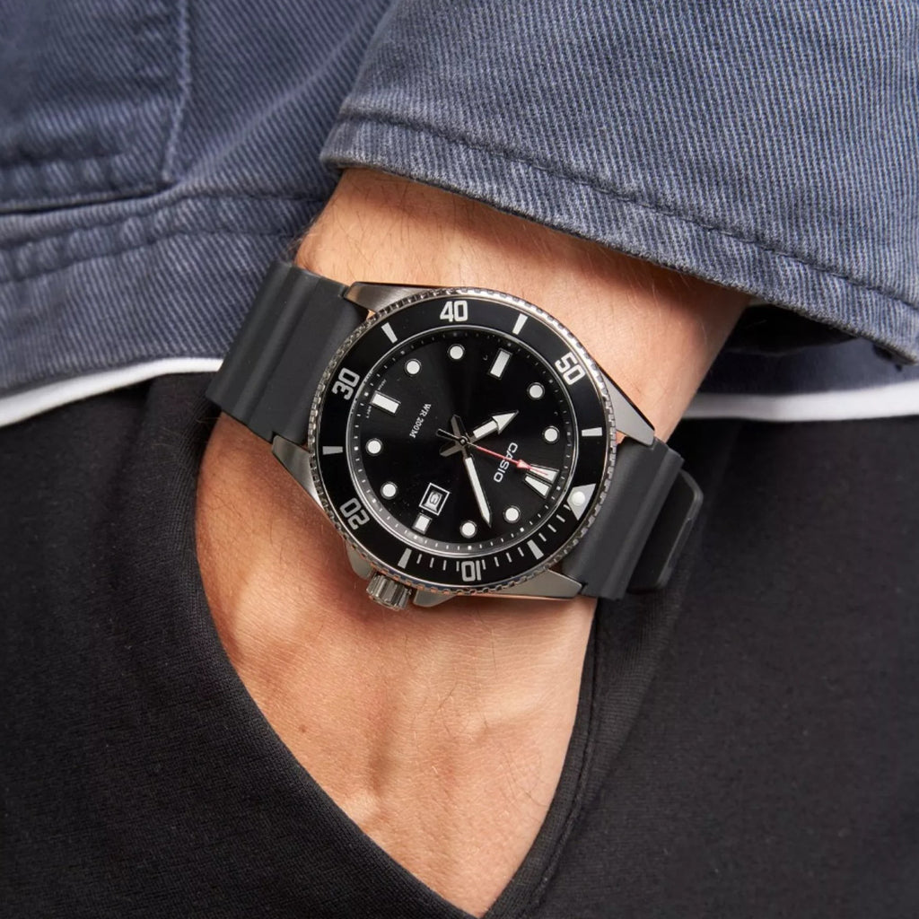 CASIO MDV-10-1A1VEF - TIMELESS ELEGANCE UNISEX WATCH WITH CLASSIC DESIGN AND WATER RESISTANCE-i-Watch-3