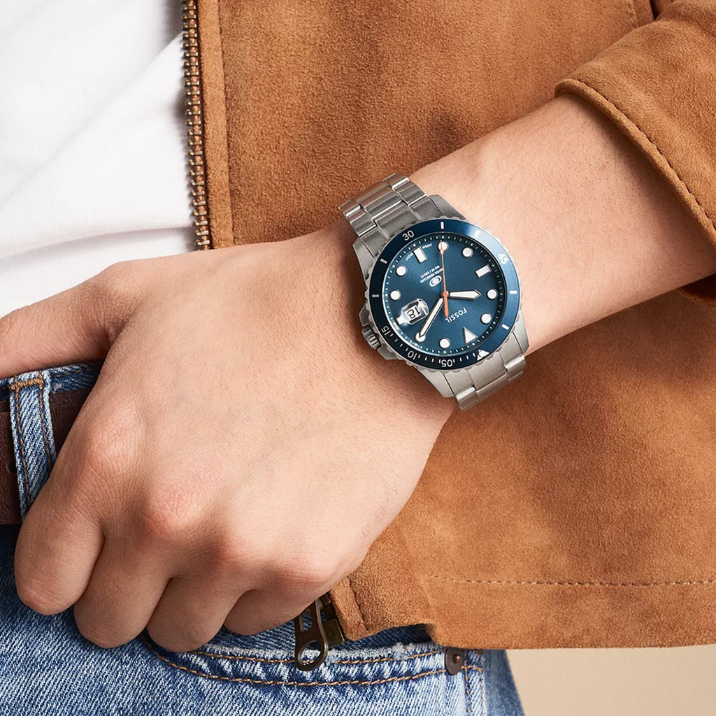 FOSSIL FS6050 – MODERN ELEGANCE MEN'S WATCH: SLEEK STAINLESS STEEL & BLUE DIAL-i-Watch-2