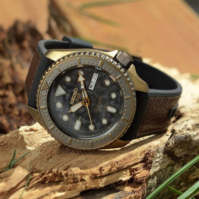 Seiko 5 SRPE80K1 Automatic Men's Watch, Gold Case, Multicolor Dial-i-Watch-3