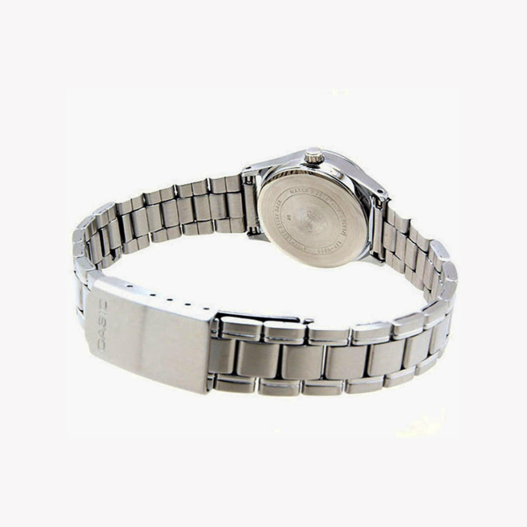 كاسيو LTP-V004D-1BUDF - ساعة نسائية أنيقة بسوار من الستانلس ستيل باللون الأبيض الأنيق