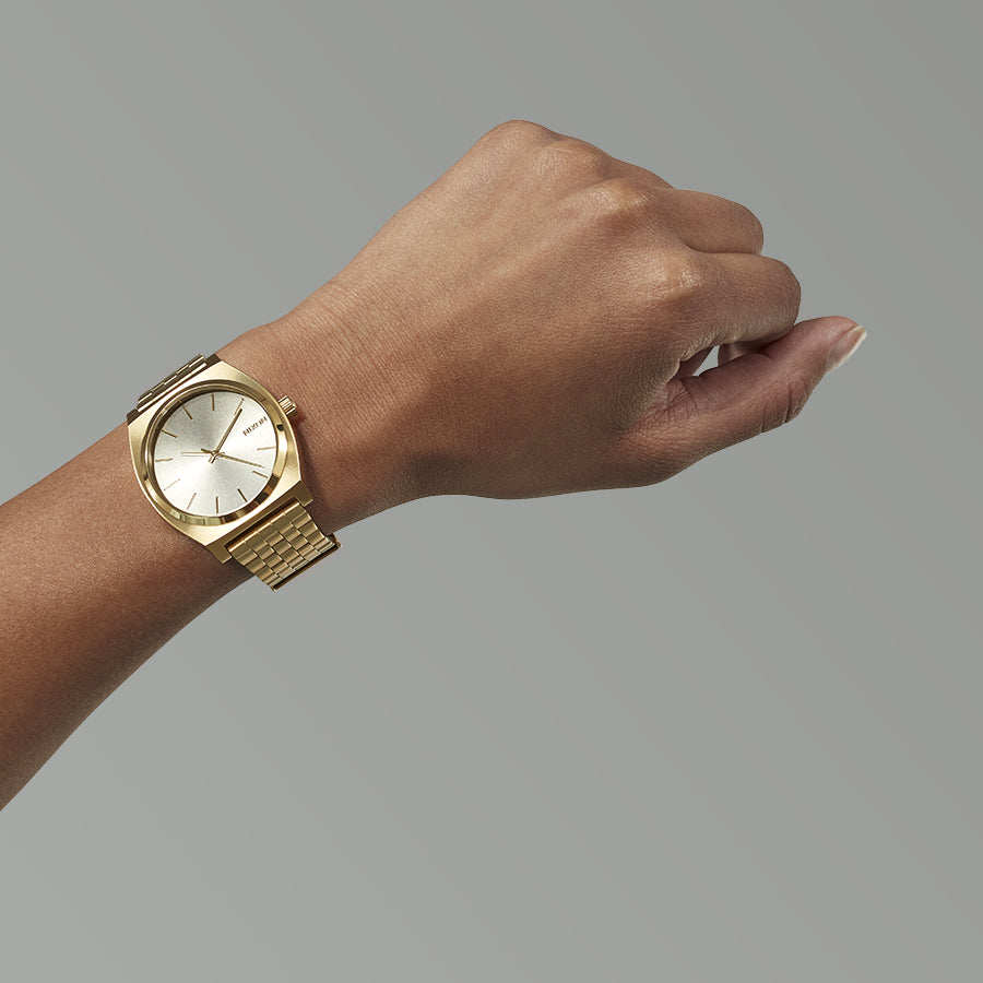 NIXON A045-5101 LUSTROUS GOLD - TIMELESS ELEGANCE & MODERN FUNCTIONALITY Unisex Watch with stainless steel band and white dial-i-Watch-2