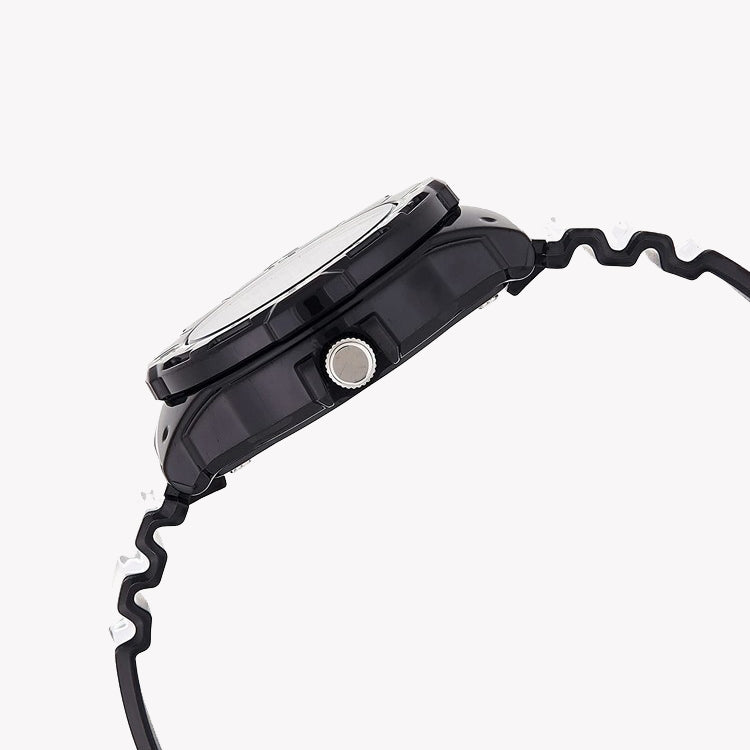 CASIO LRW-200H-1BVDF TIMELESS CHIC - ELEGANT WATER-RESISTANT WOMEN'S WATCH WITH FASHIONABLE FLAIR-i-Watch-3