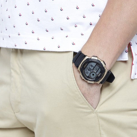 CASIO AE-1000W-1A3VDF SPORTY ELEGANCE - MEN’S RESIN TIMEPIECE FOR ADVENTURE & STYLE-i-Watch-2