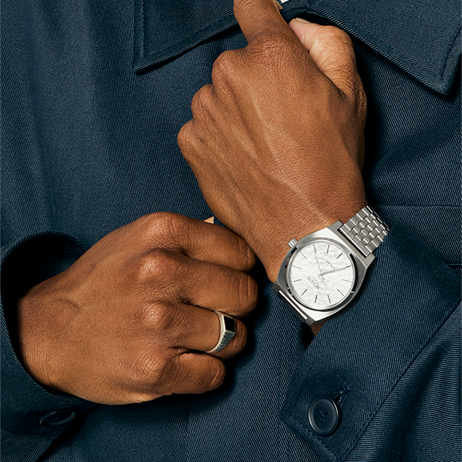 NIXON Unisex Stainless Steel Silver Watch | A1369-5354